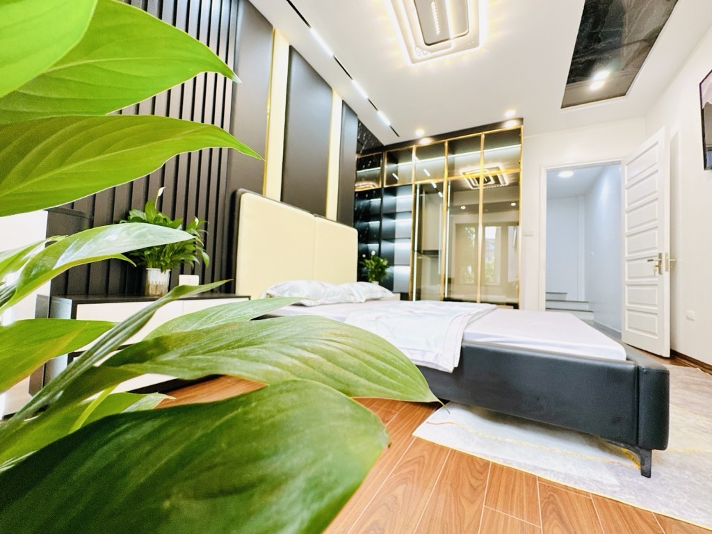 CỰC HIẾM VÕ CHÍ CÔNG - NHÀ ĐẸP NỘI THẤT CHÂU ÂU - THOÁNG TRƯỚC SAU CHỈ