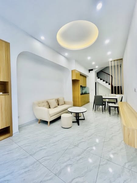 LẠC LONG QUÂN - SIÊU PHẨM NHÀ ĐẸP Ở NGAY - LÔ GÓC THOÁNG SÁNG TỰ NHIÊN - NGÕ THÔNG OTO