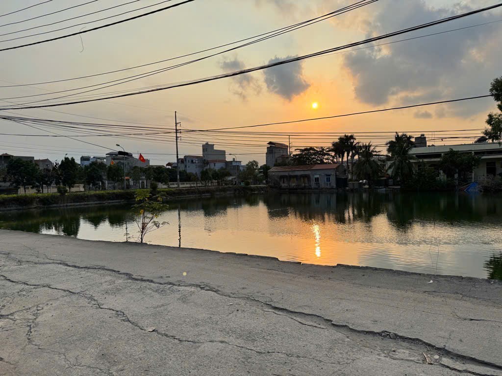 BÁN NHÀ - VIEW HỒ