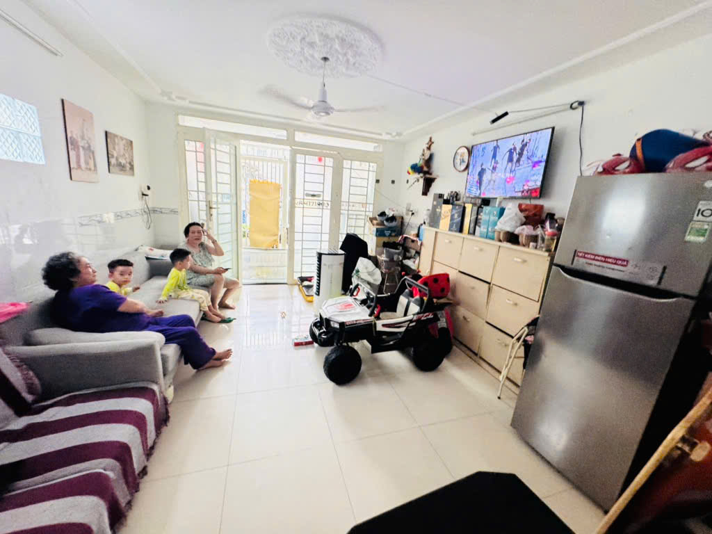 BÁN NHÀ HXH KHU VIP QUẬN 8 - 49MV - 2 TẦNG - DƯƠNG BÁ TRẠC - CHỈ 5 TỶ LẺ