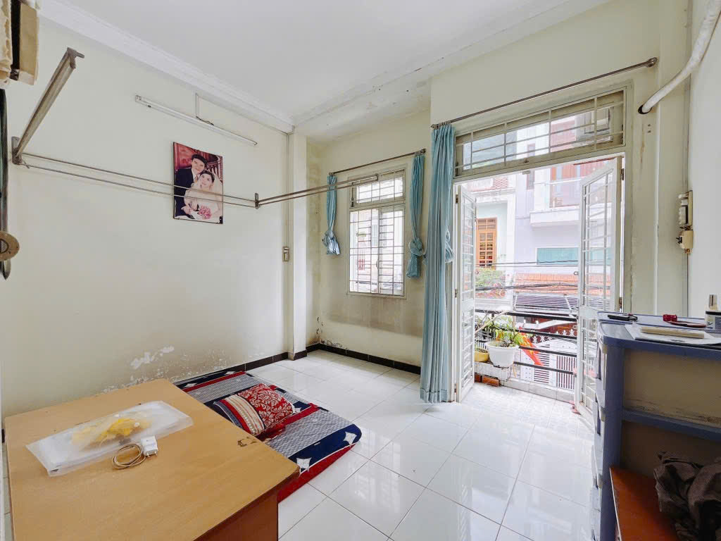 BÁN NHÀ 3 TẦNG TRUNG TÂM QUẬN 7 = HXH = ĐƯỜNG SỐ 10 = DTSD 72M2 = CHỈ 5 TỶ NHỈNH