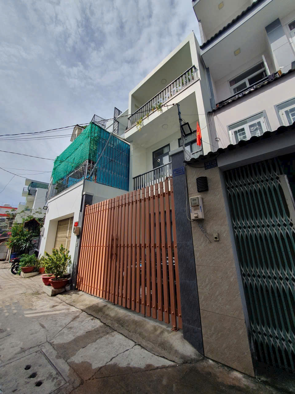 BÁN NHÀ GẦN LOTTER MART. QUẬN 7 - 45MV - 3 TẦNG - HUỲNH TẤN PHÁT - CHỈ 4,4 TỶ