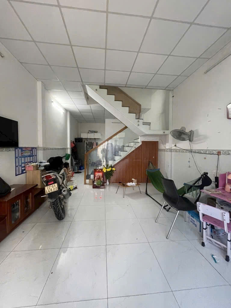 BÁN NHÀ LÔ GÓC - KỀ HIM LAM - 68MV - HXH. ÂU DƯƠNG LÂN. QUẬN 8 - CHỈ 3,38 TỶ