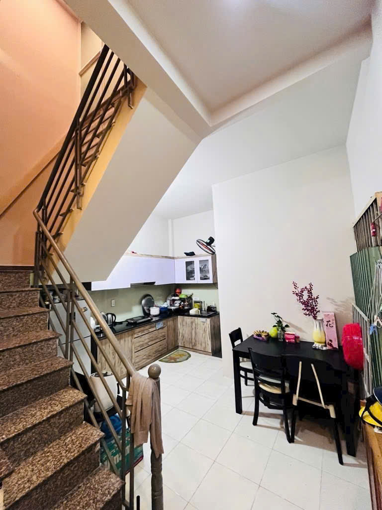 BÁN NHÀ LÔ GÓC - KỀ HIM LAM - 68MV - HXH. ÂU DƯƠNG LÂN. QUẬN 8 - CHỈ 3,38 TỶ