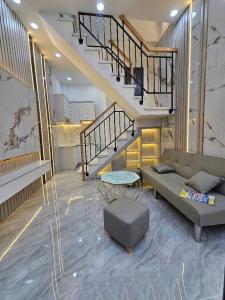 BÁN NHÀ CỰC XINH. 3 TẦNG - KHU KIỀU ĐÀM. TRẦN XUÂN SOẠN - QUẬN 7 - CHỈ 3 TÊ (5xu)