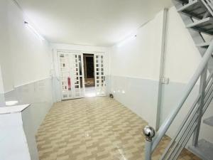 BÁN NHÀ, NGAY TRUNG TÂM QUẬN 7 - TRẦN XUÂN SOẠN. KDC HIỆN HỮU - KIỀU ĐÀM - HXH VÀI BƯỚC - CHỈ 3..TỶ