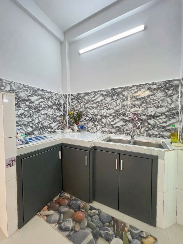 Nhà 3 tầng - khu vip Tân Phú - Lũy Bán Bích - sổ hồng riêng - ngang 4m- chỉ 2 tỷ