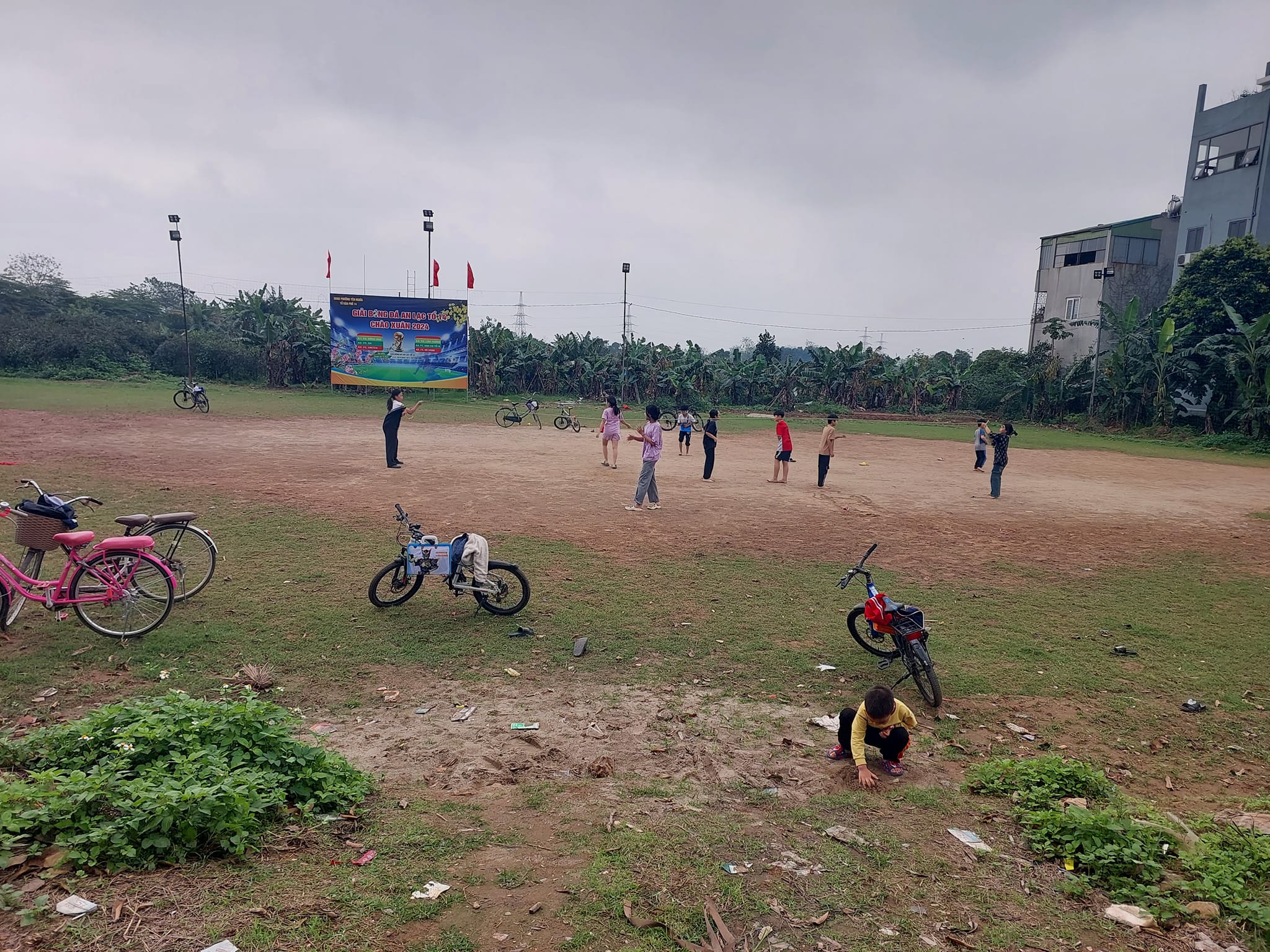 Chỉ với 4 tỷ sở hữu ngay nhà 5 tầng lô góc - 2 mặt thoáng, ô tô đỗ cửa. Thiết kế hiện đại giếng trời giữa nhà. Full đồ - sẵn về ở.