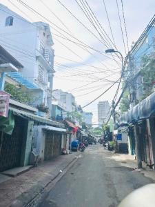 Nhà mặt tiền 3 tầng ,chợ mua bán sầm uất Hưng Phú,Chánh Hưng chỉ 6 tỷ