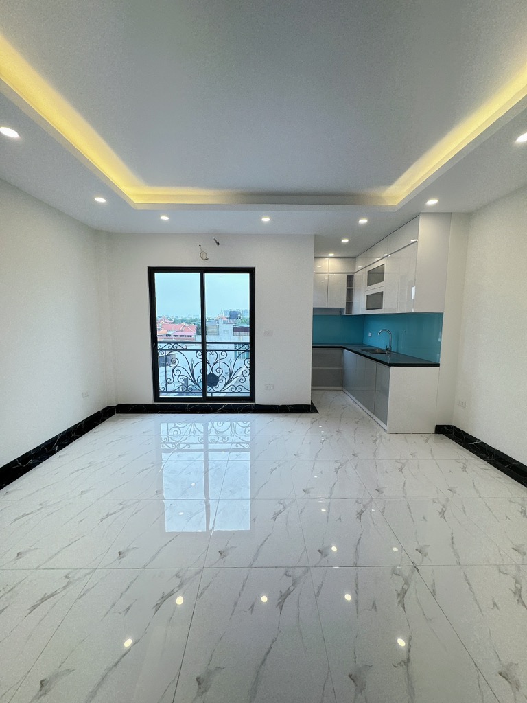 Bán nhà mặt tiền 5.2m - Đê Vàng, Giang Biên, Long Biên, Hà Nội