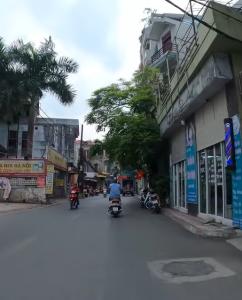 Bán nhà đất - mặt Ngõ - phố Gia Quất, Thượng Thanh, Long Biên, Hà Nội