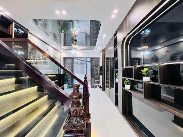 LÊ TRỌNG TẤN - TRÊN 10 TỶ - 45M2 - Ô TÔ ĐỖ CỬA