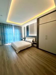 Bán nhà Định công, 37m2 , 2,5 tầng như mới giá 6.5 tỷ