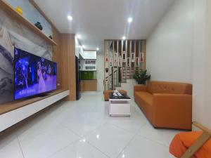 Bán nhà Định Công - Ngõ Nông, Nhà Mới xây đẹp, gần ô tô 34m2 giá 6.1 tỷ