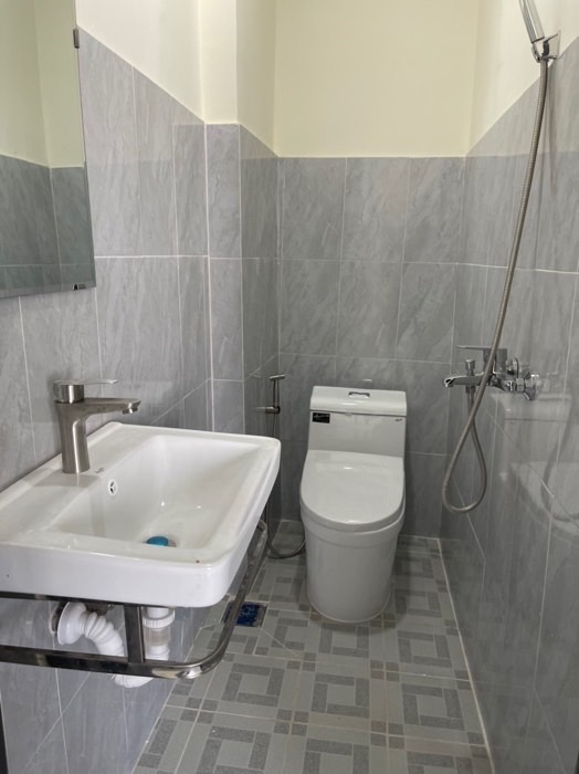 NHÀ MỚI ĐẸP THỦ ĐỨC - HBP, diện tích chuẩn 5x10 1 Tr 1 lầu, nhà mới đẹp xuất sắc chỉ 4.x tỷ (x nhi đồng)