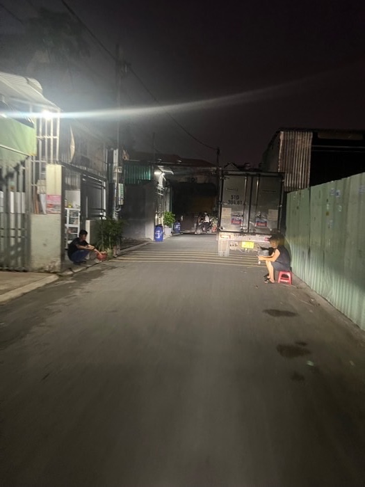 CHỦ CẦN BÁN GẤP - TP HCM 2, Nhà khủng trung tâm Dĩ An, 3 tầng mặt tiền đường lớn tiện buôn bán, kinh doanh chỉ 5.x tỷ (x nhi đồng)