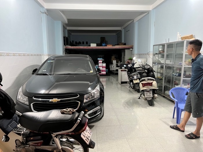 CHỦ CẦN BÁN GẤP - TP HCM 2, Nhà khủng trung tâm Dĩ An, 3 tầng mặt tiền đường lớn tiện buôn bán, kinh doanh chỉ 5.x tỷ (x nhi đồng)