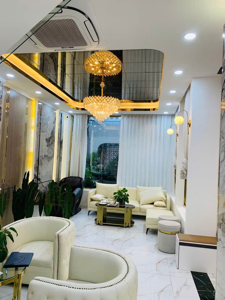 BÁN GẤP NHÀ VIP NGUYỄN THỊ THẬP - 3 TẦNG - 107M2 - GIÁ 16,79 TỶ