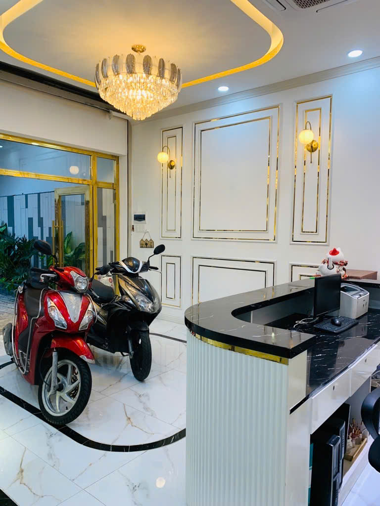 BÁN GẤP NHÀ VIP NGUYỄN THỊ THẬP - 3 TẦNG - 107M2 - GIÁ 16,79 TỶ