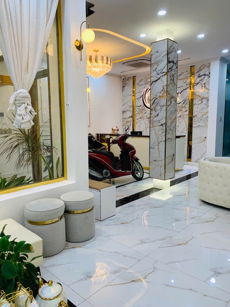 BÁN GẤP NHÀ VIP NGUYỄN THỊ THẬP - 3 TẦNG - 107M2 - GIÁ 16,79 TỶ