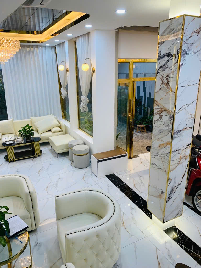 BÁN GẤP NHÀ VIP NGUYỄN THỊ THẬP - 3 TẦNG - 107M2 - GIÁ 16,79 TỶ