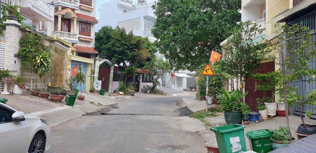 Nhà đẹp 2 tầng Thoại Ngọc Hầu – 40m² – cho thuê 12tr/tháng – nhỉnh 5 tỷ