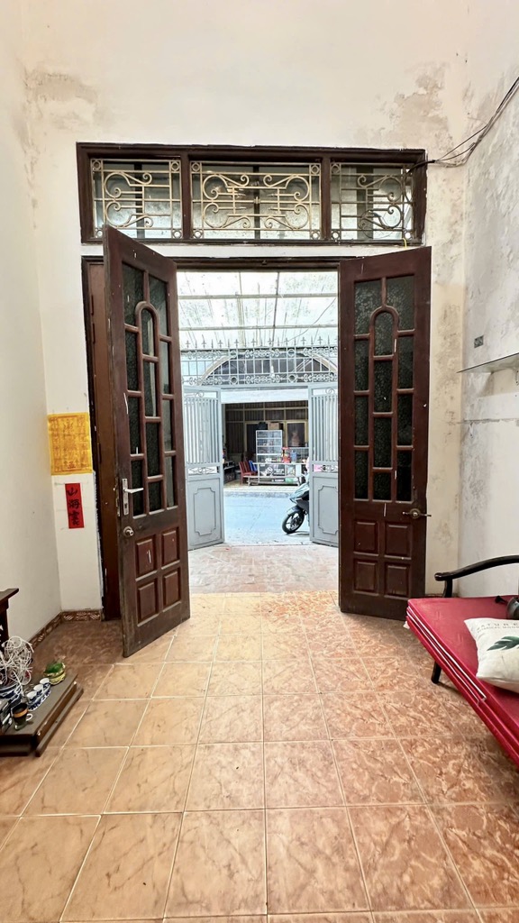 Bán nhà phố Minh Khai 60m2 4 tầng mới đẹp, ngõ rộng thoáng mát, giá chỉ hơn 12 tỷ