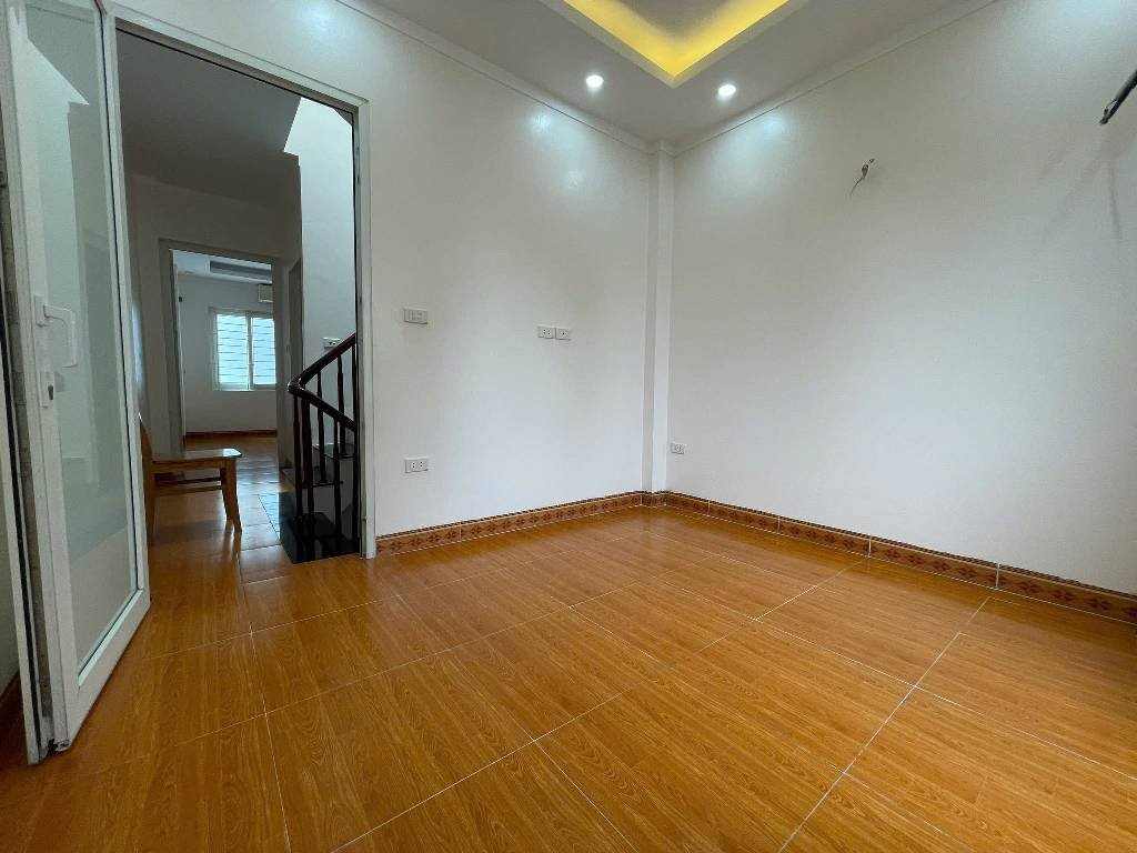 CỰC HIẾM - NGÕ NÔNG GẦN PHỐ - NHÀ ĐẸP Ở NGAY - GIÁ CỰC HỢP LÝ.