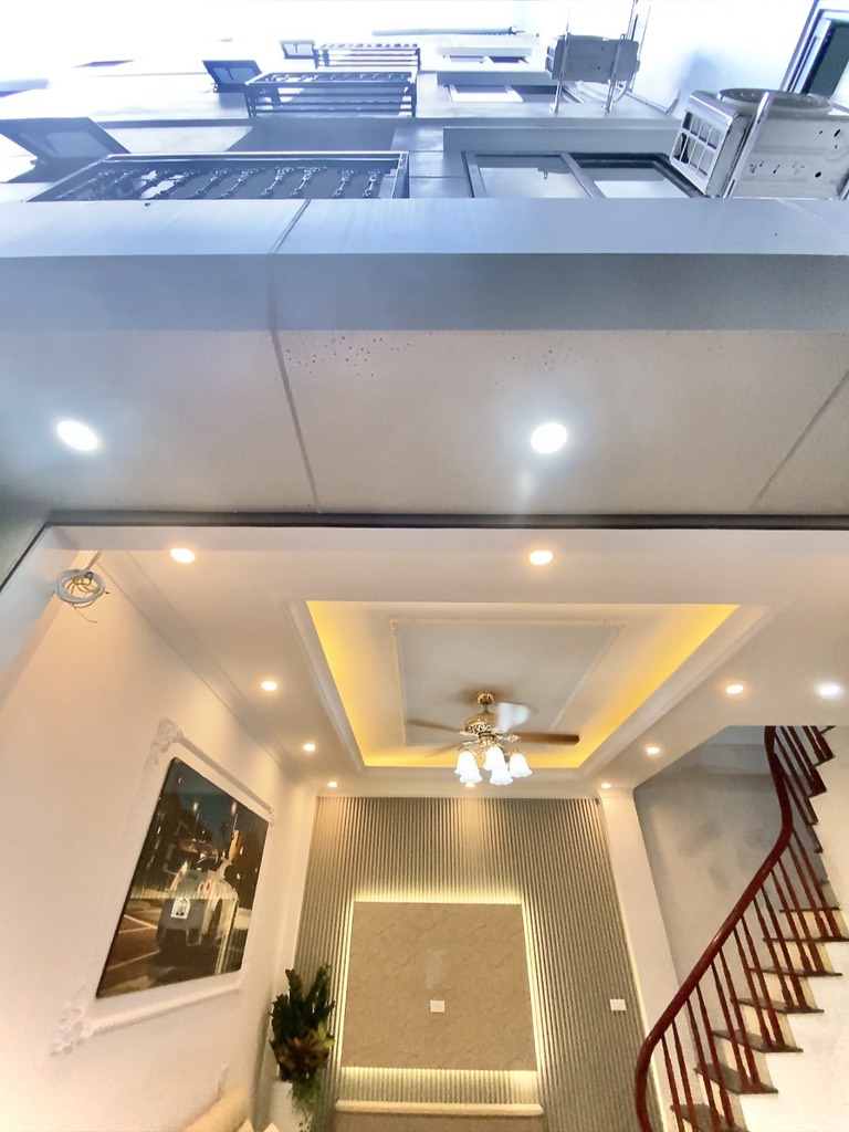 SIÊU PHẨM TẦM TIỀN- NHÀ MỚI- FULL ĐỒ !!!