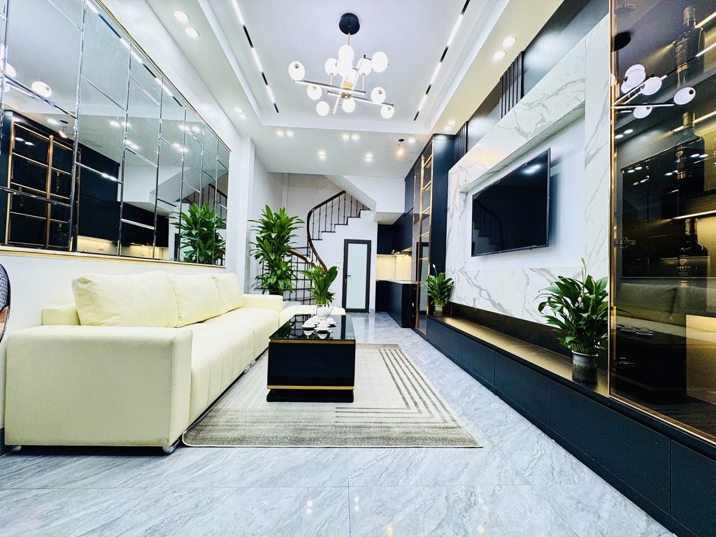 HIẾM TRONG PHÂN KHÚC - 10M Ô TÔ TRÁNH - NHÀ ĐẸP FULL NỘI THẤT