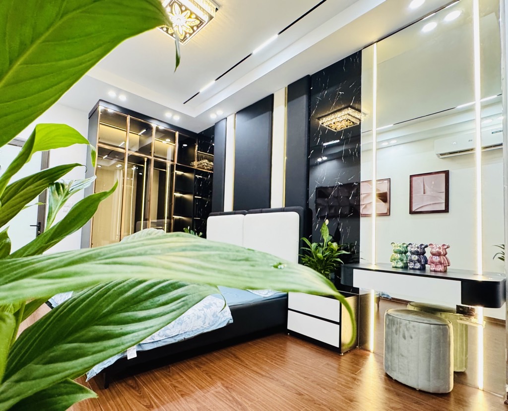 HIẾM TRONG PHÂN KHÚC - 10M Ô TÔ TRÁNH - NHÀ ĐẸP FULL NỘI THẤT