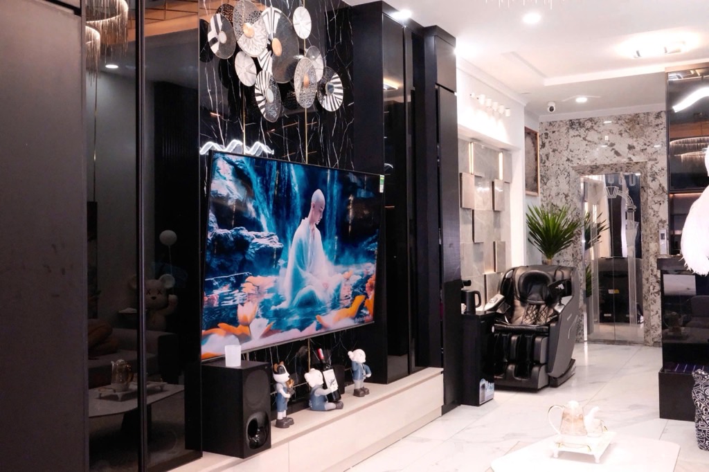 KHU PHÂN LÔ VIP - 6 TẦNG THANG MÁY - Ô TÔ TRÁNH - TRƯỚC NHÀ DỪNG ĐỖ THOẢI MÁI - FULL NỘI THẤT - SỔ HOA HẬU