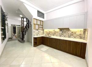 NHÀ ĐẸP Ở NGAY - LÔ GÓC  2 THOÁNG TRƯỚC SAU - TẦM TIỀN CỰC ĐẸP