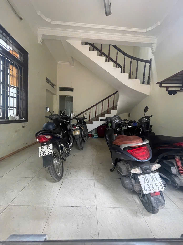 Nhà Cổ Nhuế, ở hoặc cho thuê sinh lời ngay, 48.4m2, nhỉnh 5 tỷ