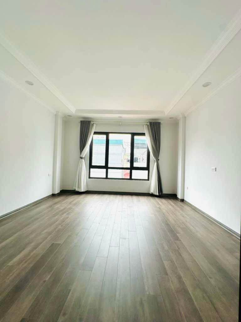 Nhà siêu đẹp phố GIÁP BÁT 33m2 x 6 tầng