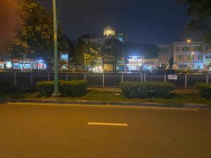 GẦN MT CMT8 - 65M2 – 4 TẦNG - 5PN - HẺM 4M - THÔNG THOÁNG - DÂN CƯ AN NINH - NHỈNH 9 TỶ