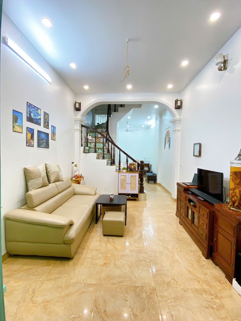 Siêu phẩm Ô Chợ Dừa Đống Đa, dt 50m2 giá nhỉnh 12 tỷ, ô tô tận cửa