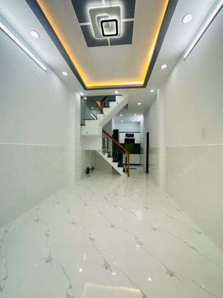 Ỷ LA NHÀ MỚI KOONG - CHỦ TỰ XÂY – GẦN NGÕ Ô TÔ ĐI