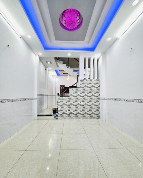 VĂN QUÁN SIÊU PHẨM HÀ ĐÔNG, MỚI KÍNH COONG, XÁCH VALY VỀ Ở NGAY