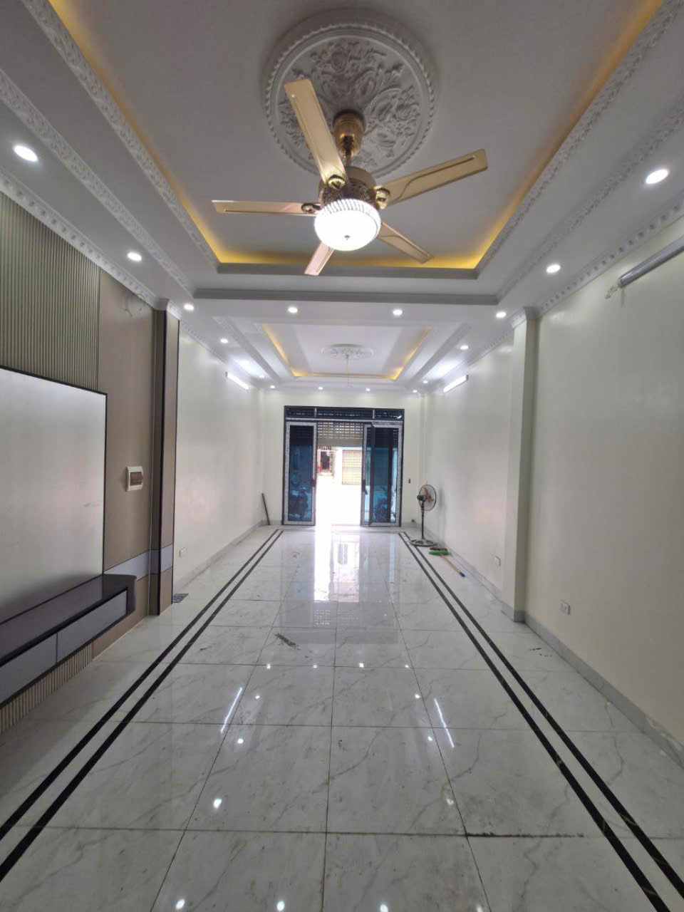 MẶT PHỐ PHÚ LƯƠNG HÀ ĐÔNG - 48M CHỈ HƠN 9 TỶ _ KINH DOANH_ NHÀ ĐEP_ VỈA HÈ RỘNG _ ĐA CHỨC NĂNG