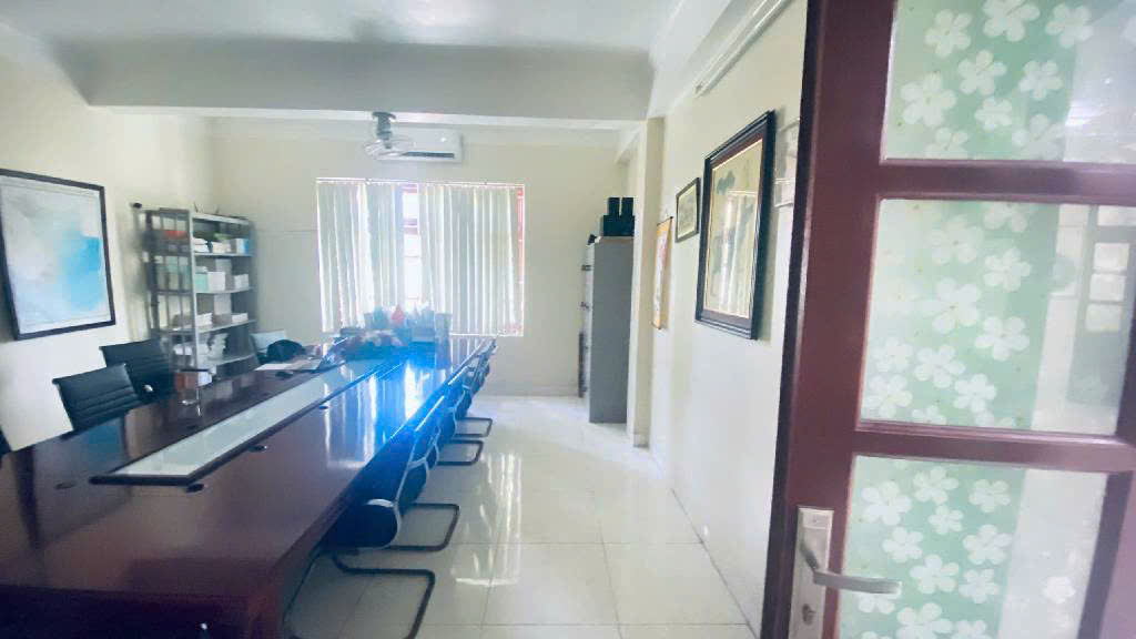 DƯ DỤ THANH OAI 268M CHỈ HƠN 24 TỶ - TÒA NHÀ 5 TẦNG - THANG MÁY - DÒNG TIỀN CAO - ĐANG CHO THUÊ -Ô