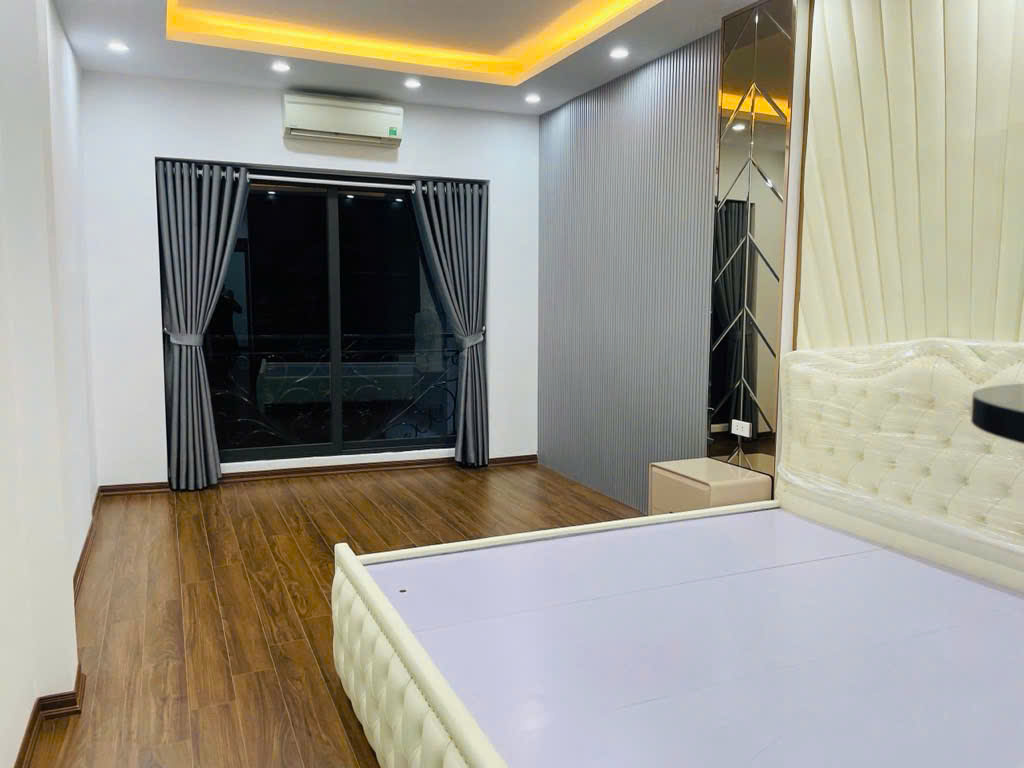 MAN BỒI GỐC GĂNG BALA HÀ ĐÔNG 50M CHỈ HƠN 14 TỶ - 6 TẦNG THANG MÁY - PHÂN LÔ VỈA HÈ - Ô TÔ TRÁNH -