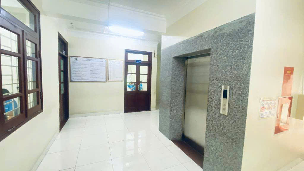 MAN BỒI GỐC GĂNG BALA HÀ ĐÔNG 50M CHỈ HƠN 14 TỶ - 6 TẦNG THANG MÁY - PHÂN LÔ VỈA HÈ - Ô TÔ TRÁNH -