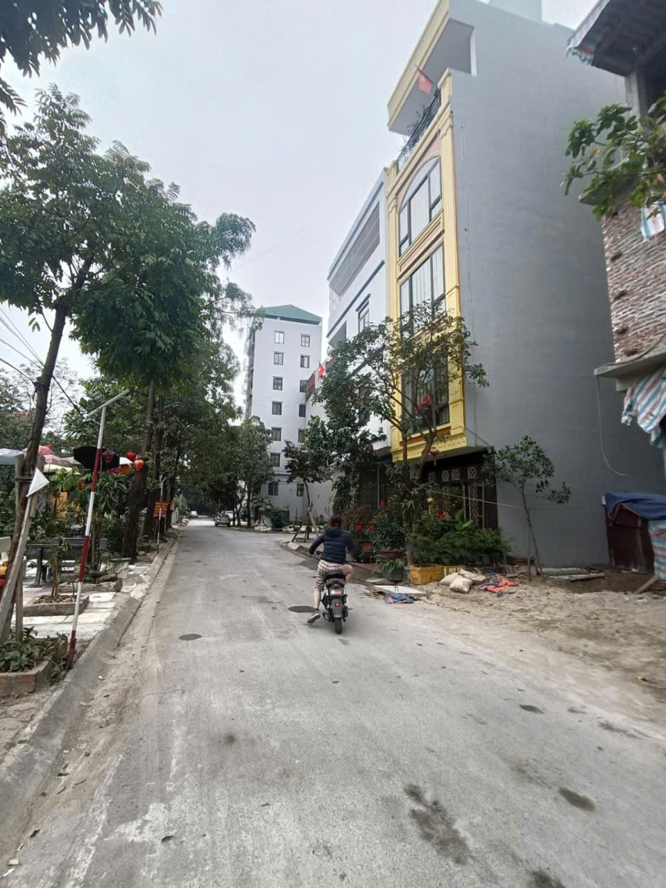 KHU ĐẤT DV MAN BỒI - BALA HÀ ĐÔNG 51M CHỈ HƠN 14 TỶ - 6 TẦNG THANG MÁY - PHÂN LÔ VỈA HÈ - Ô TÔ