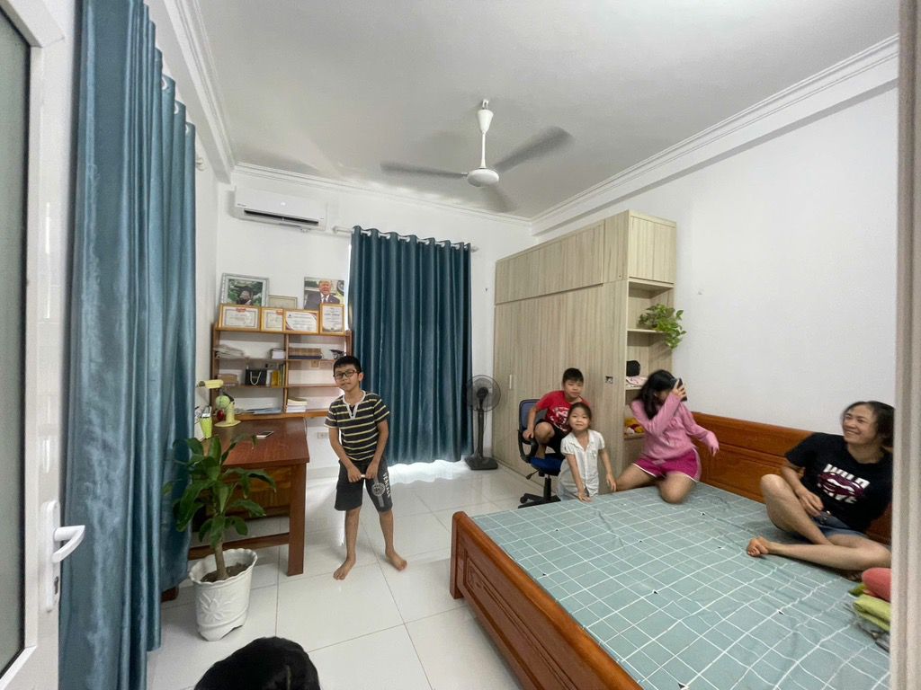 Tam hưng thanh oai 240m nở hậu  trên đất có sẵn nhà ,chỉ nhỉnh 15 tỷ 
cách 200m có dự án khu công