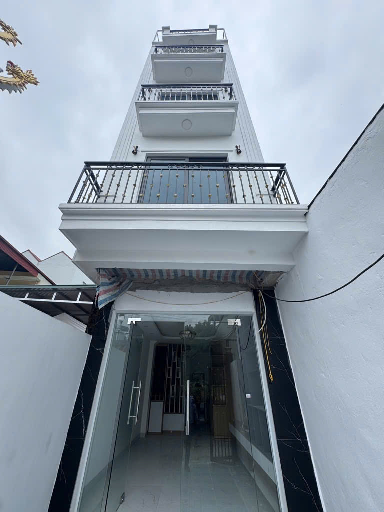 siêu phẩm kỳ thủy phú lương hà đông _ chưa đến 6 tỷ có ngay 50m đất thổ cư_ nhà đẹp ở ngay _ đường