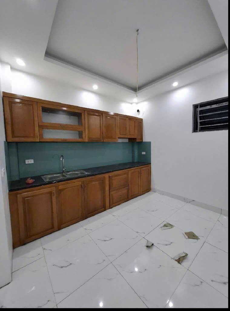 Huyền kỳ phú lãm hà đông _ 40m _ô tô qua nhà _ ngõ thông _vị trí vô cùng đắc địa _đông dân _ gần chợ