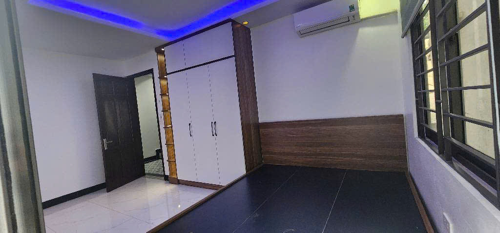 chính chủ cần bán căn nhà 45m vuông tại quang trung hà đông _full nội thất _nhà 3 thoáng _ô tô_dân