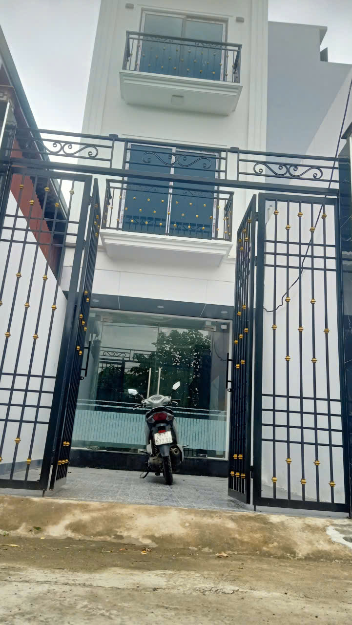 nhà mới thạch bích thanh oai hà nội _46m phân lô oto tránh _vào nhà _đường thông _khu đông dân _an