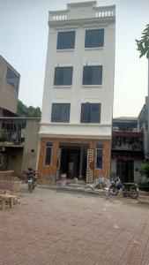 kiến hưng hà đông 40,5m _ 5 tầng thang máy _nội thất sịn _nhà view cực thoáng _ở sướng chỉ hơn 7Đ